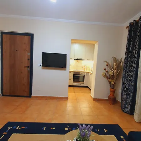 2 Apartamento Tirana